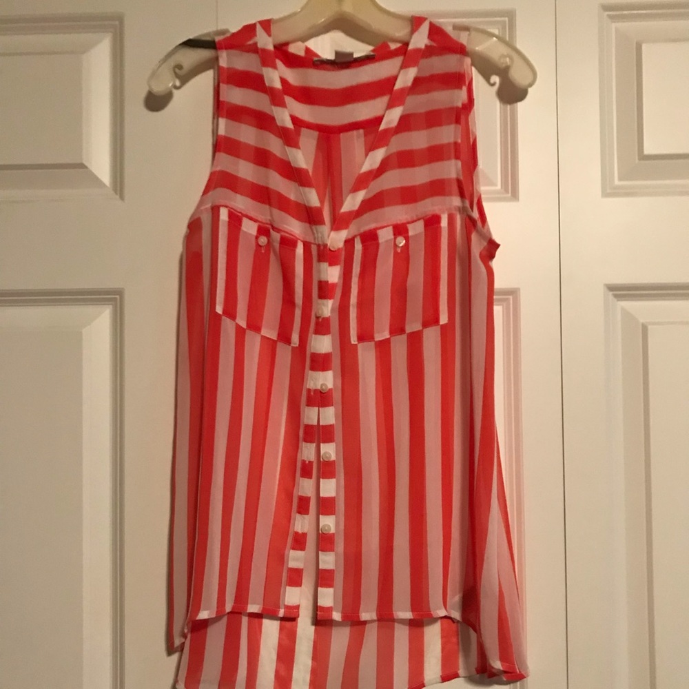 Forever 21 sleeveless blouse button down tunic